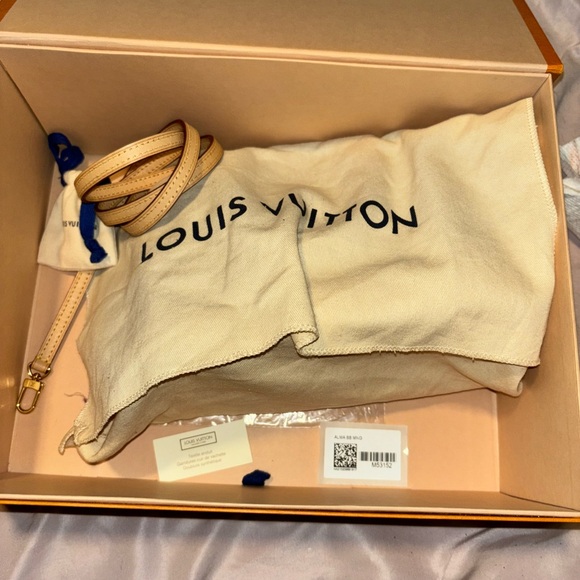 Like New Alma BB Monagram - Picture 5 of 5